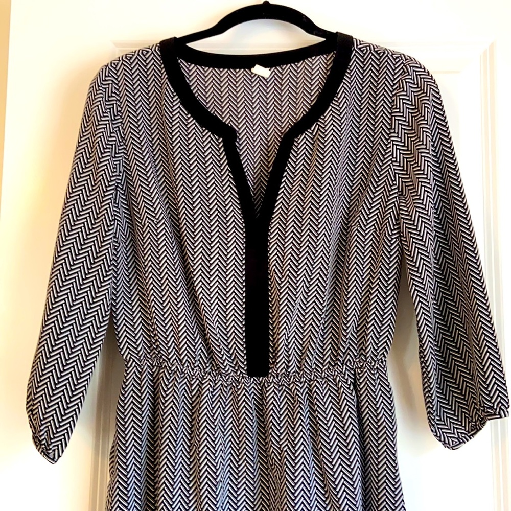 Black & white herringbone design dress. - Picture 2 of 2